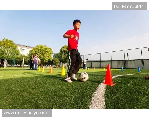 推动中国青少年校园足球发展规划助力青少年健康成长与全面素质提升